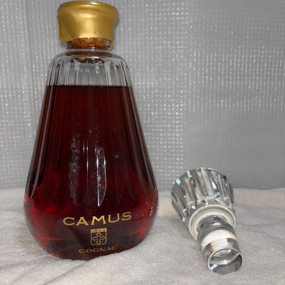 CAMUS 未開封　COGNAC バカラ　クリスタルボトル替え栓付き　箱無し