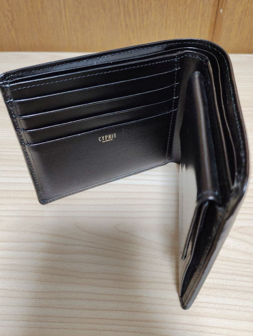 【CYPRIS】キプリス ボックスカーフ 小銭入れ付き二つ折り財布