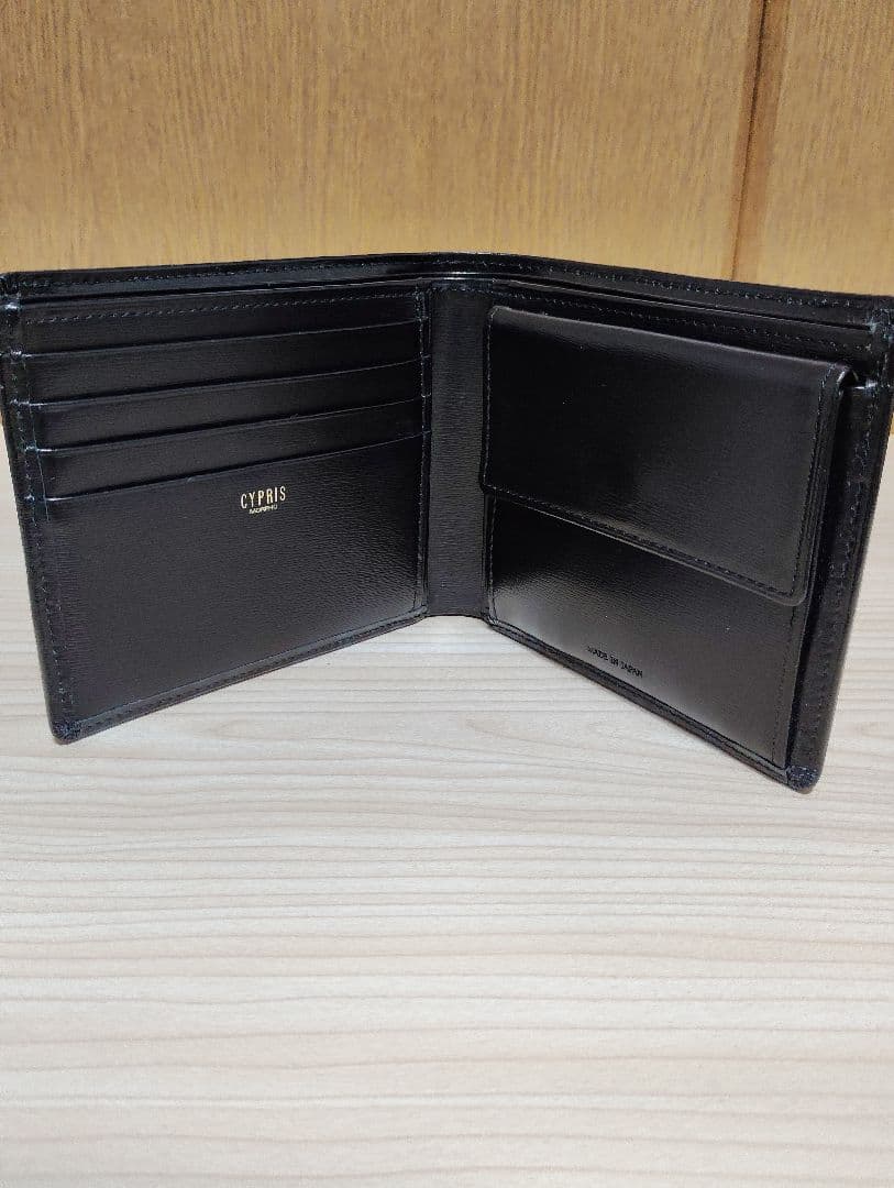 【CYPRIS】キプリス ボックスカーフ 小銭入れ付き二つ折り財布
