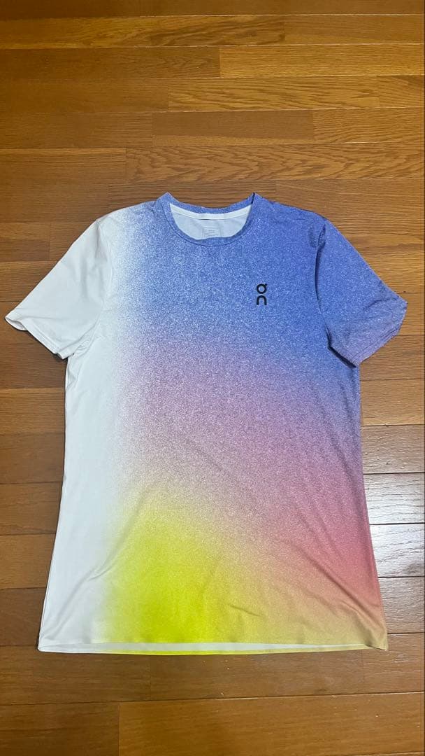 On Court-T WHITE/INDIGO used メンズXSサイズ