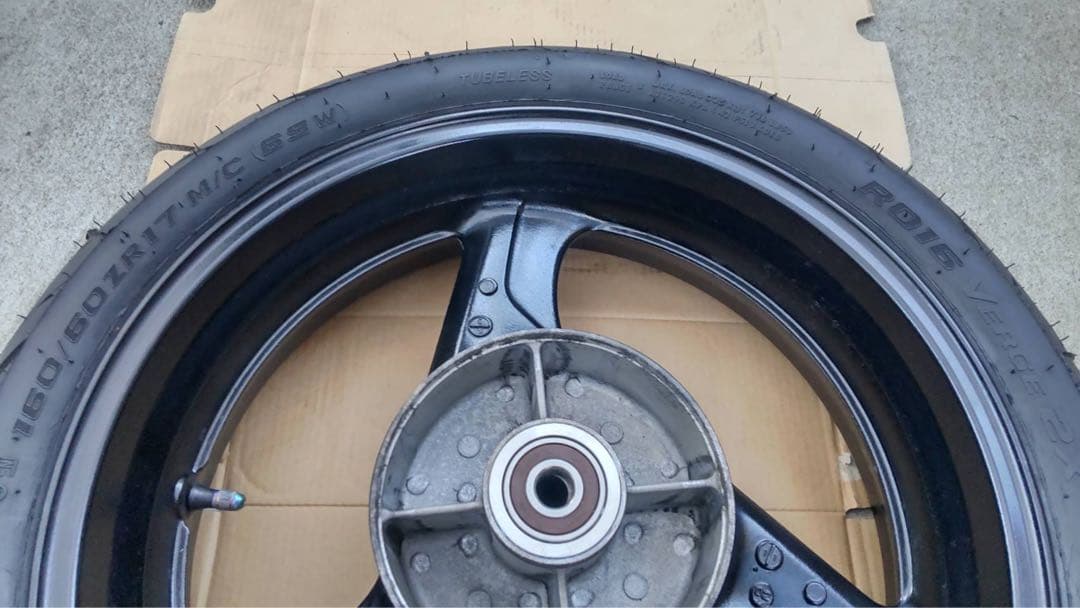 cb400sf nc39 VTECⅡ リア純正ホイールタイヤ付