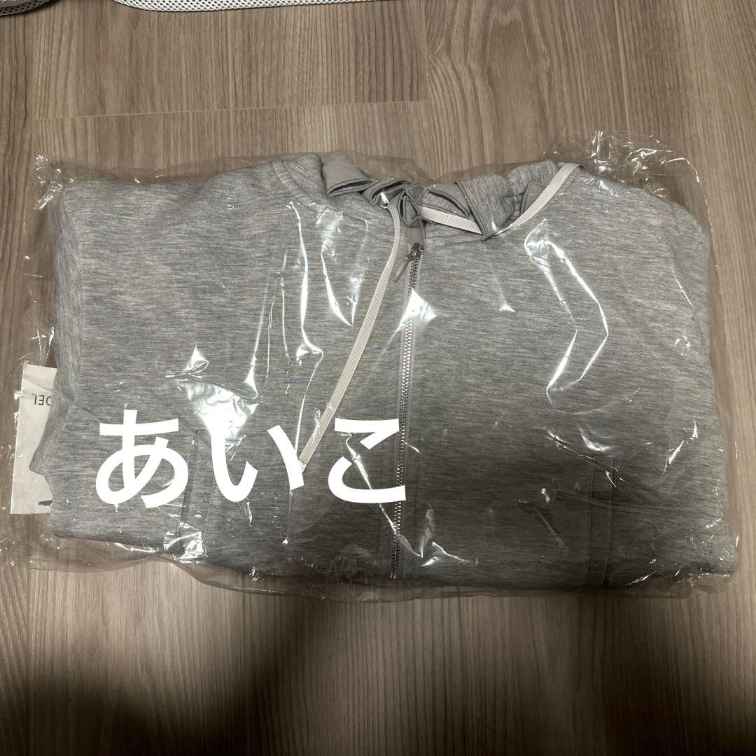 SNIDEL❤️新品未使用❤️フリルショートジップパーカー❤️グレー新作グレー完売