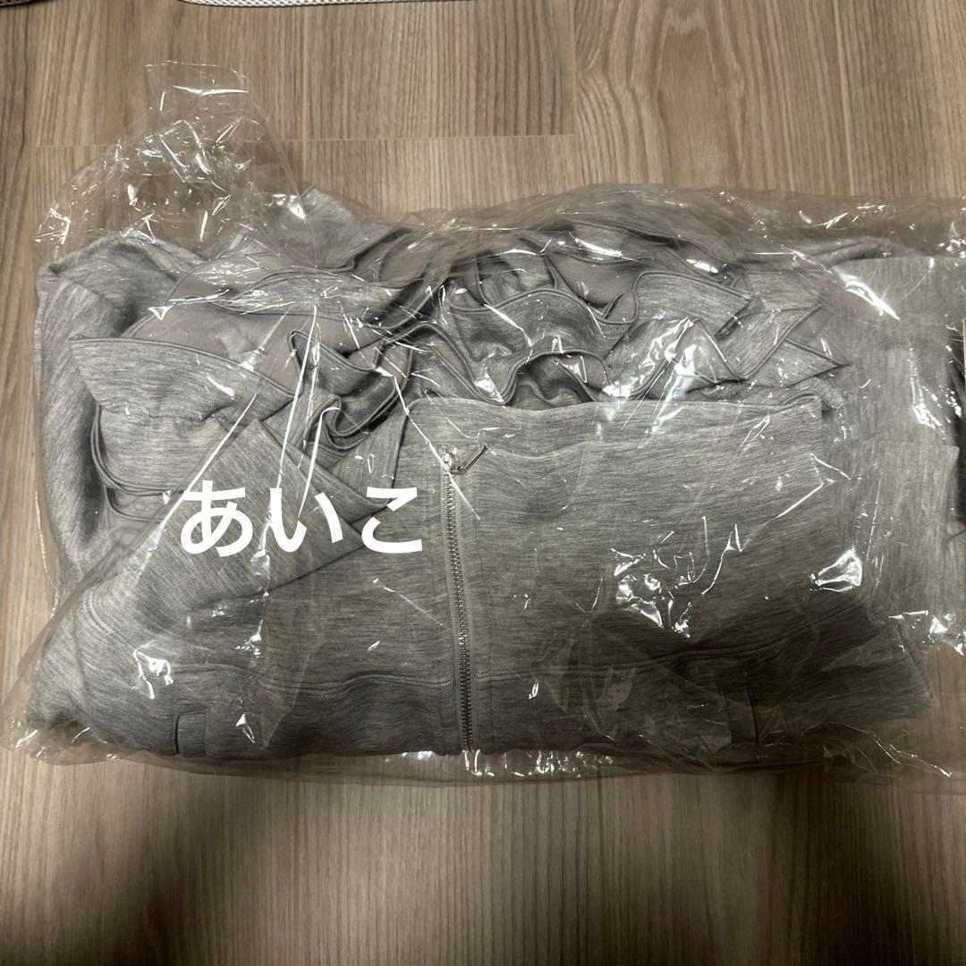 SNIDEL❤️新品未使用❤️フリルショートジップパーカー❤️グレー新作グレー完売