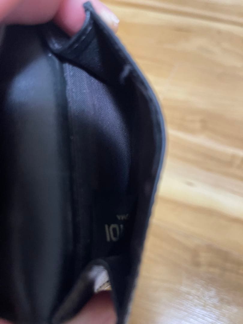 FENDI/フェンディ/三つ折り財布/黒・イエロー/ロゴデザイン/ダイアゴナル