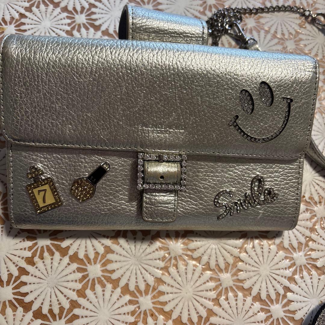 シルバー スマイルマーク クラッチバッグ