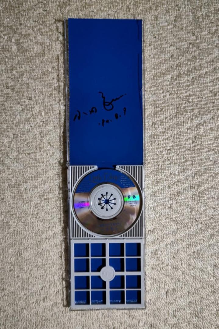 小田和正／８㎝シングルＣＤ１７枚セット（『真夏の恋』のみサイン入り）