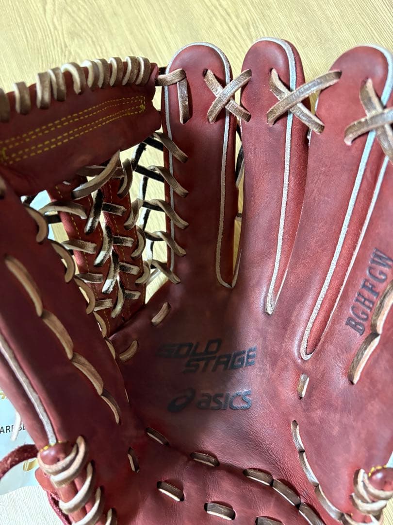ASICS ゴールドステージ 硬式グローブ　ヌバック外野用