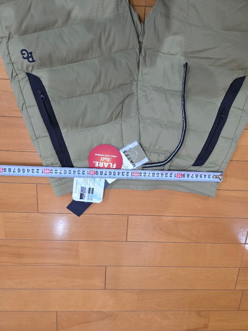 値引きです。パーリーゲイツ　ダウンパンツ ベージュ　新品未使用品