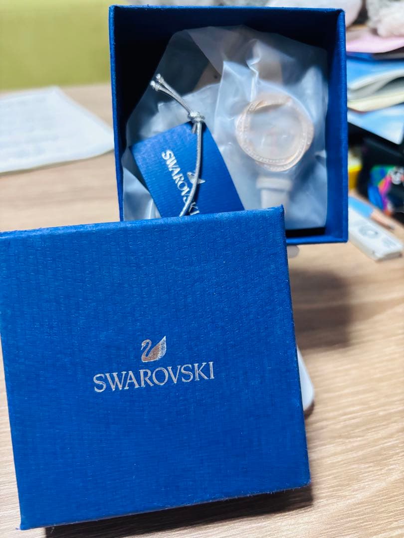 Swarovski クォーツ腕時計 ゴールド/ベージュ