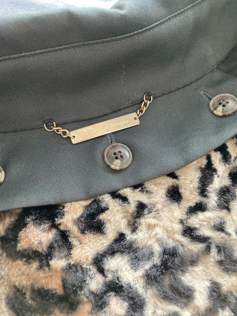 【aki】beautiful people トレンチコート 170