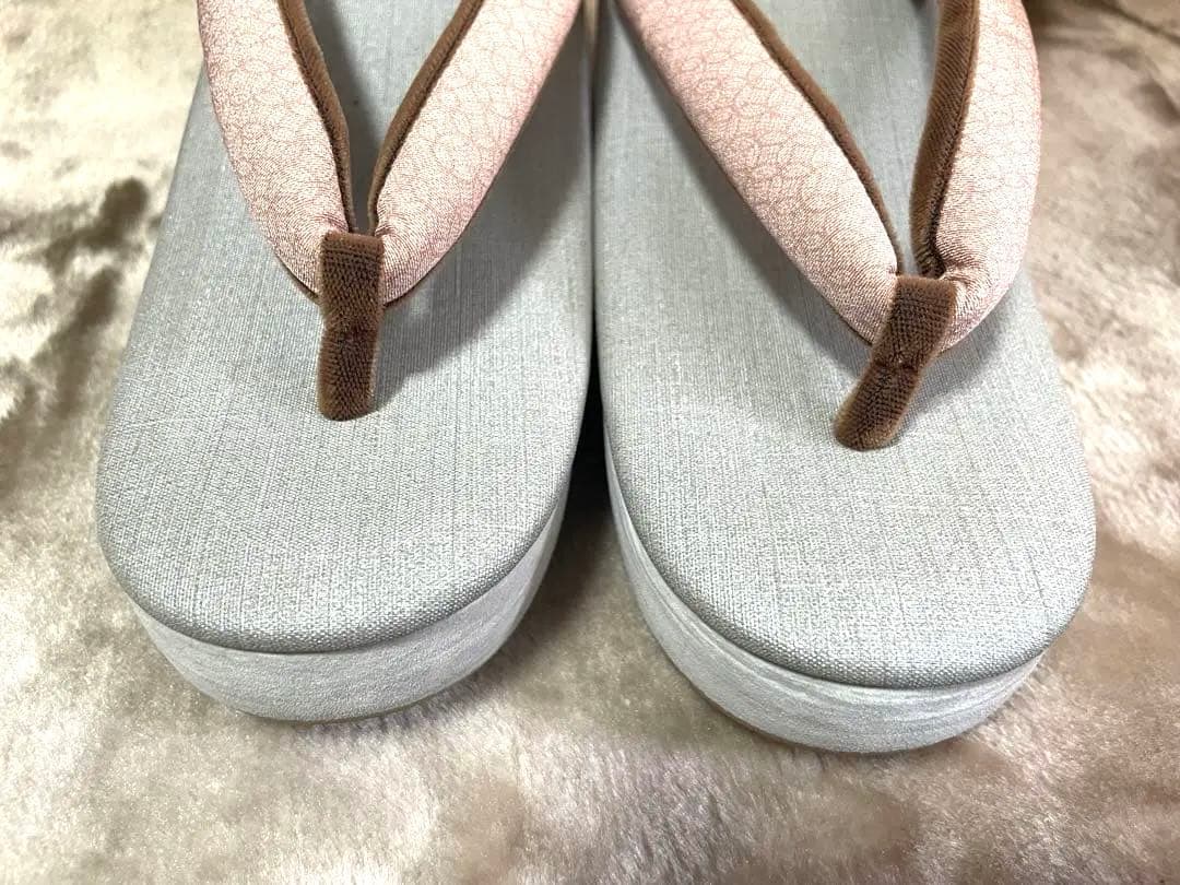 菱屋　カレンブロッソ　草履　グレー&ピンク　布地