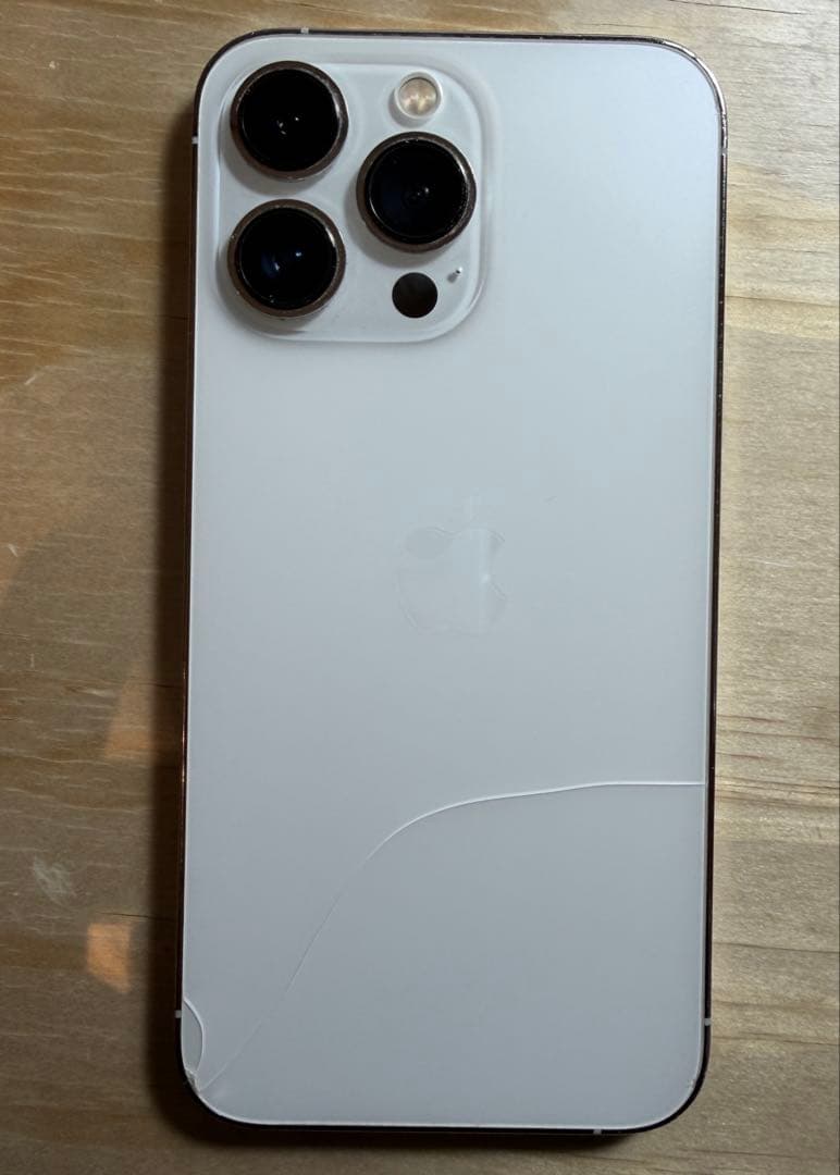 iPhone 13 Pro シルバー 背面ひび割れ　128GB