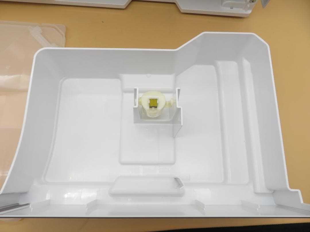 美品　パナソニック 衣類乾燥除湿機 F-YHUX90 　２１年製