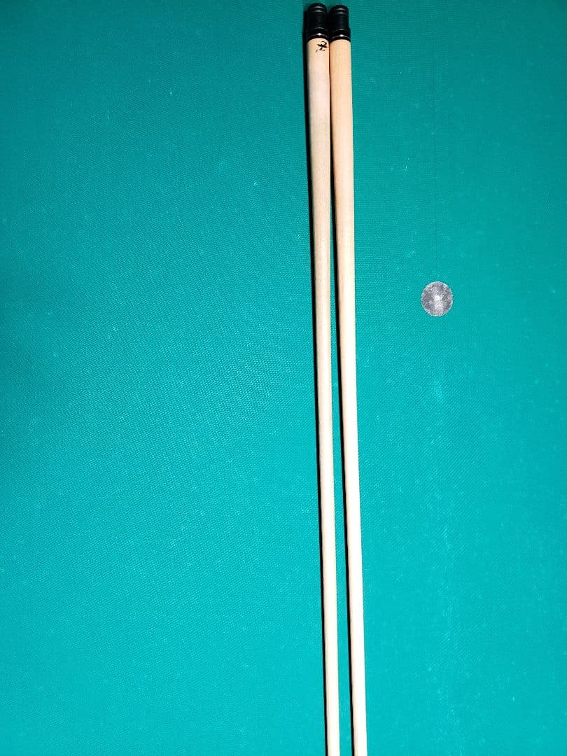 ビリヤードキュー 2本シャフト付き
