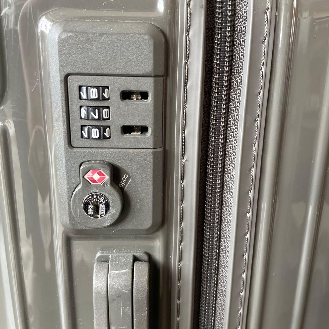 RIMOWA エッセンシャルキャビン　グレー