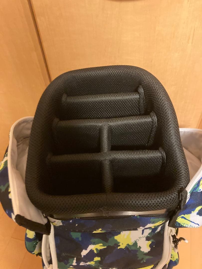 ニューバランスゴルフ　キャディバッグ