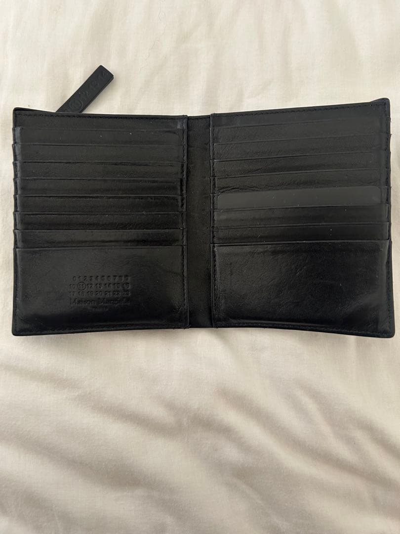 マルジェラレザー二つ折り財布