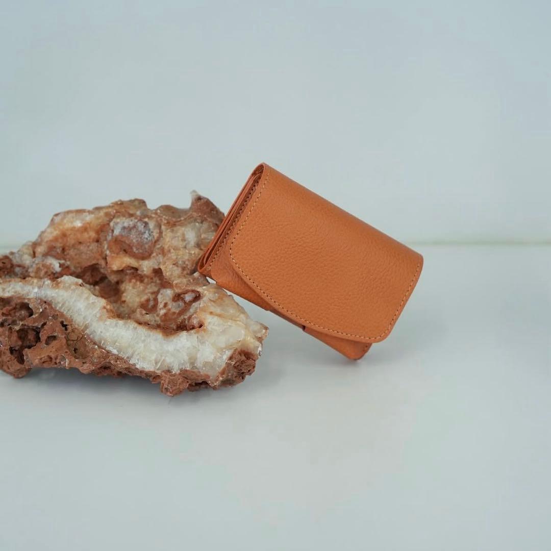 Maison sbond 三つ折り財布 オレンジ