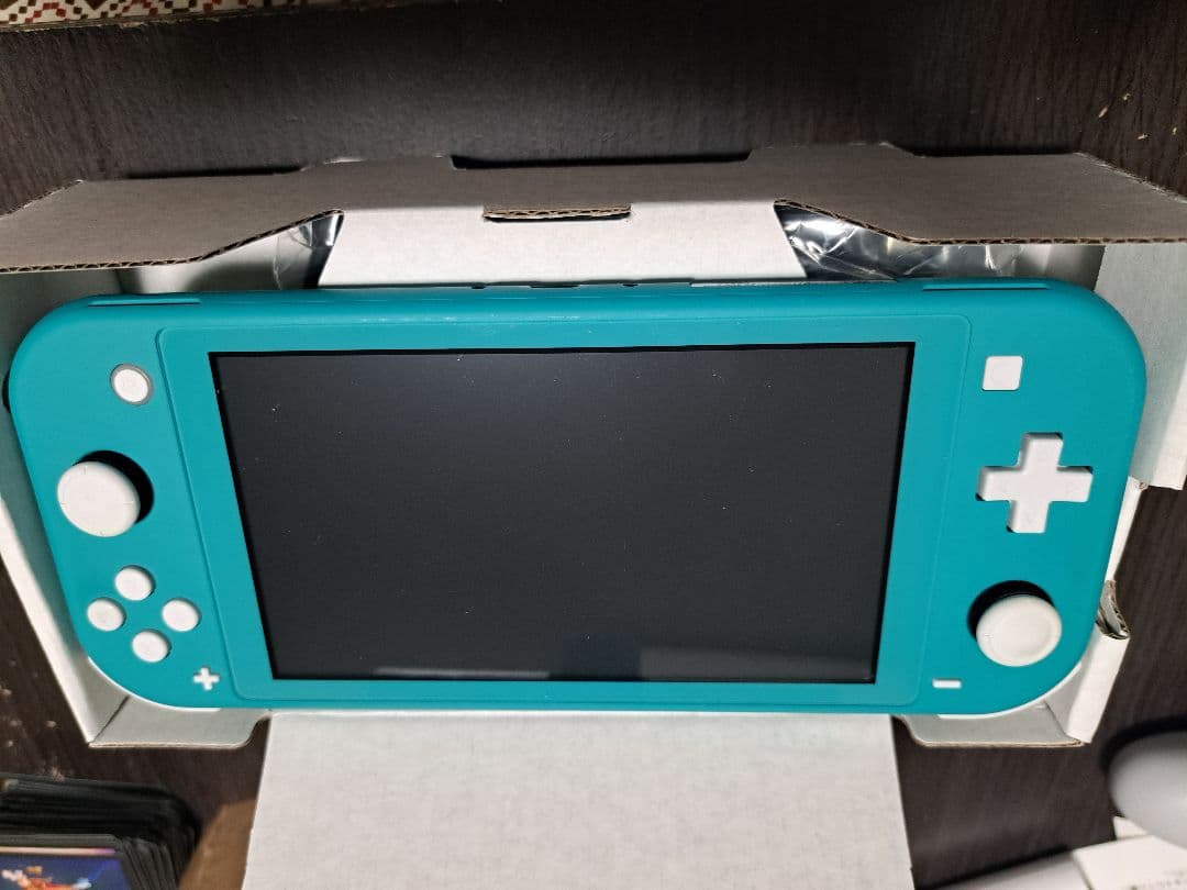 Nintendo Switch Lite 3色セット