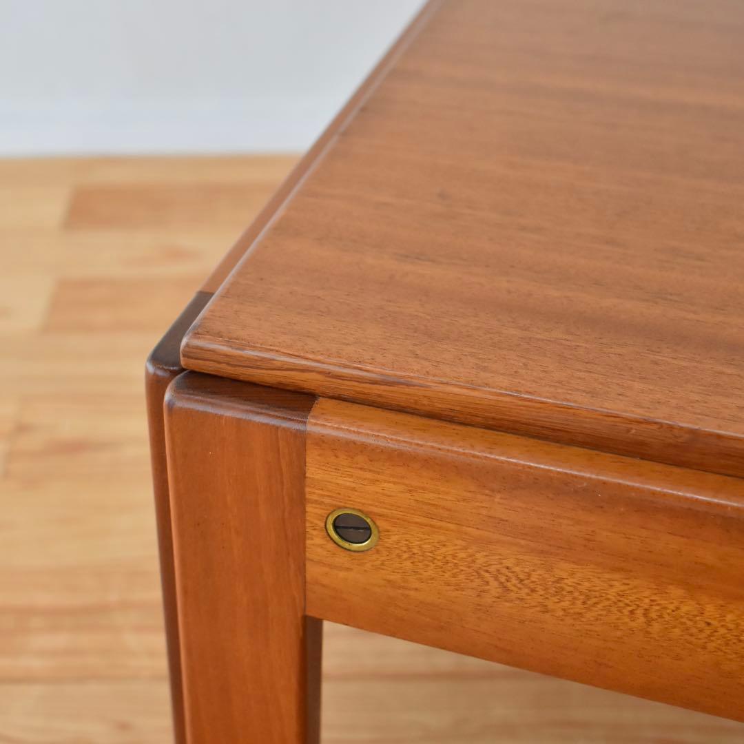 デンマーク　CFC Silkeborg Illum Wilkkeso テーブル