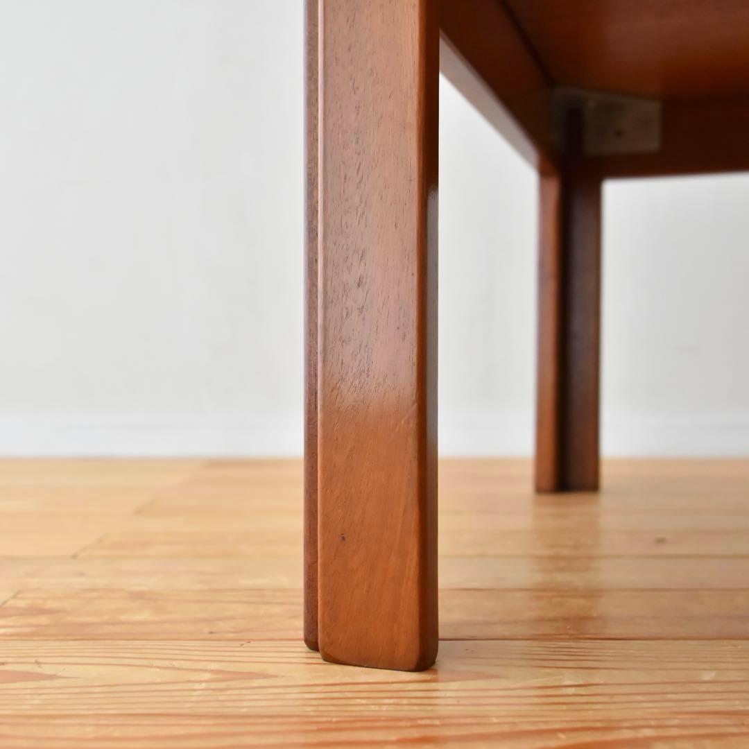 デンマーク　CFC Silkeborg Illum Wilkkeso テーブル