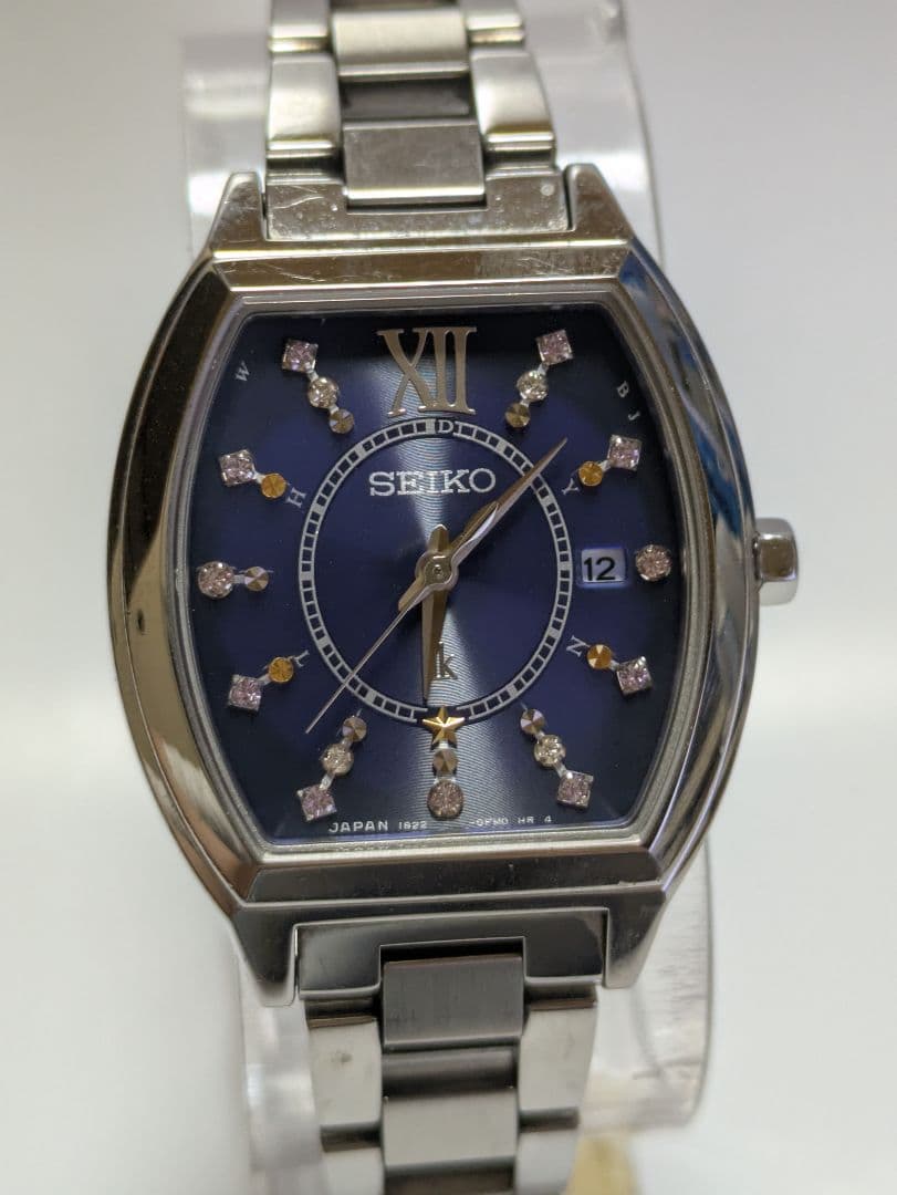 s*☀様 SEIKO ルキアクリスマス限定モデル ダイヤモンド風装飾◆限定品