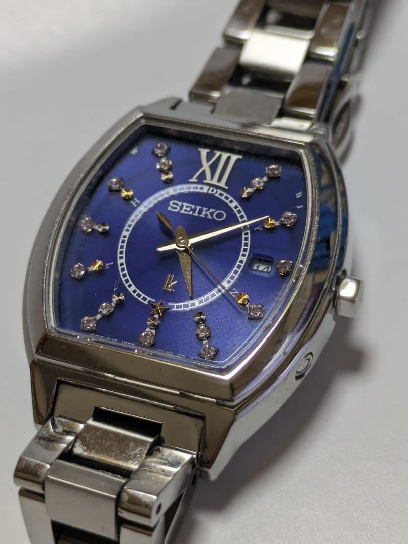 s*☀様 SEIKO ルキアクリスマス限定モデル ダイヤモンド風装飾◆限定品