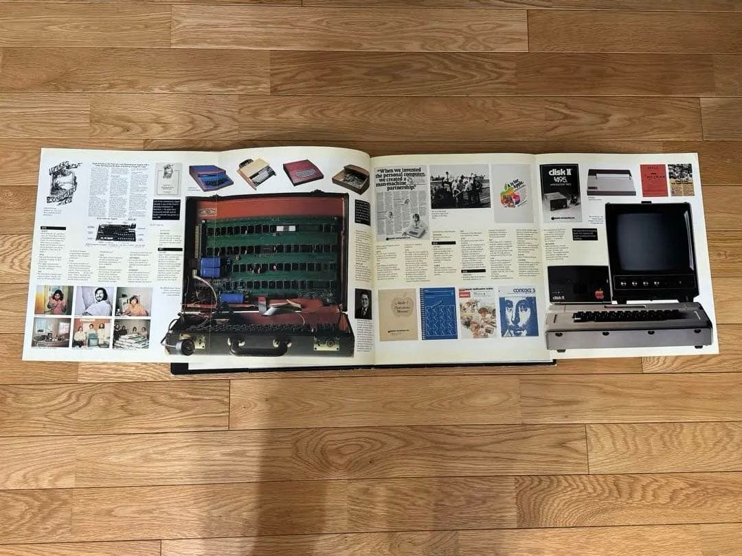 「So Far」Appleコンピュータ社員にだけ配本された貴重な書籍