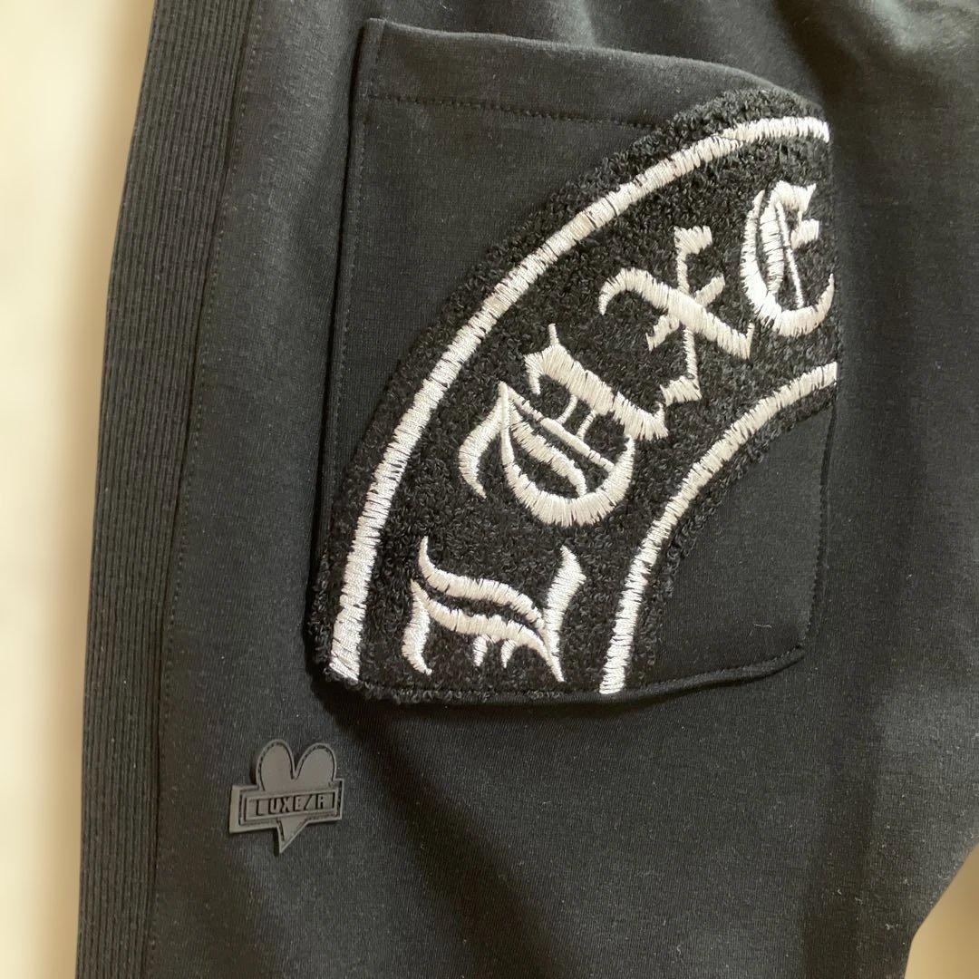 LUXE/R ボアワッペン貼り付けスウェットパンツ