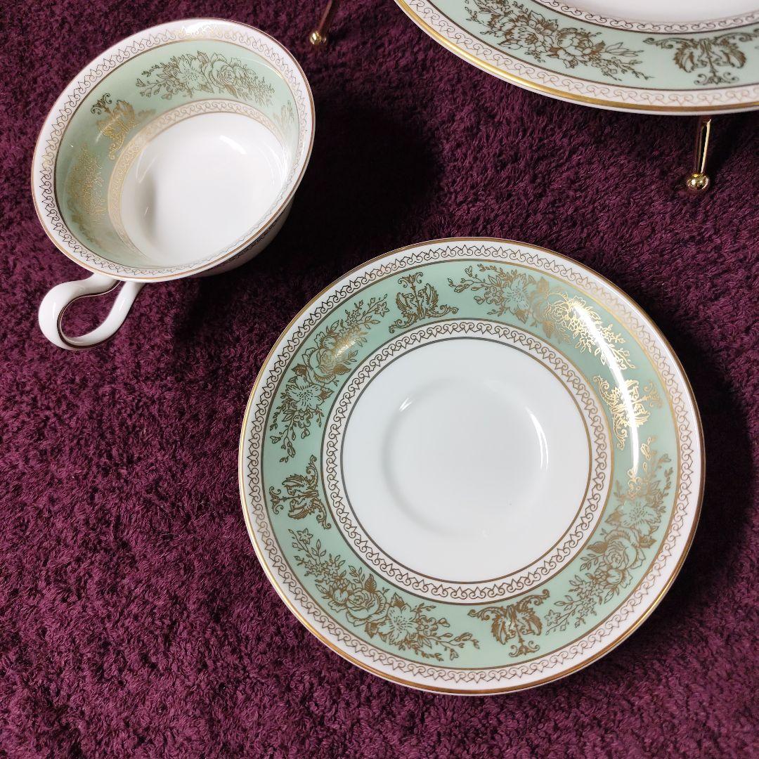 ウェッジウッド　コロンビアセージグリーン　カップ＆ソーサー２客＋プレート３枚＋S