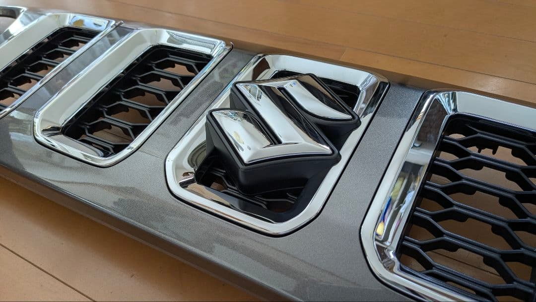 ジムニー ノマド 純正グリル 美品