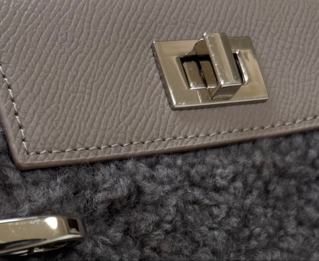 アパルトモン GOOD GRIEF! BOA COMPACT CASE