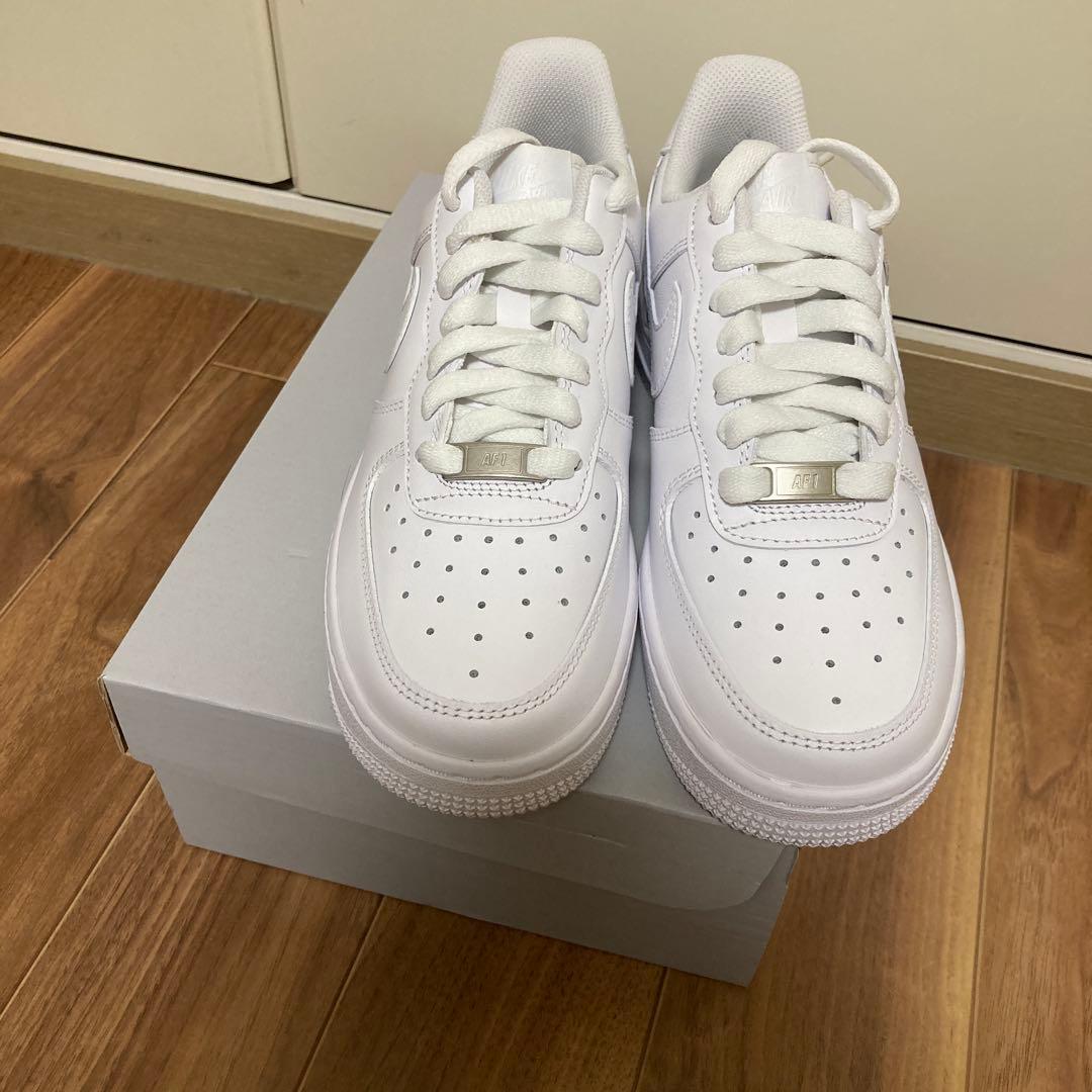 ★3_m_8★さん専用⭐︎新品NIKE ナイキ エアフォース1 23.5cm
