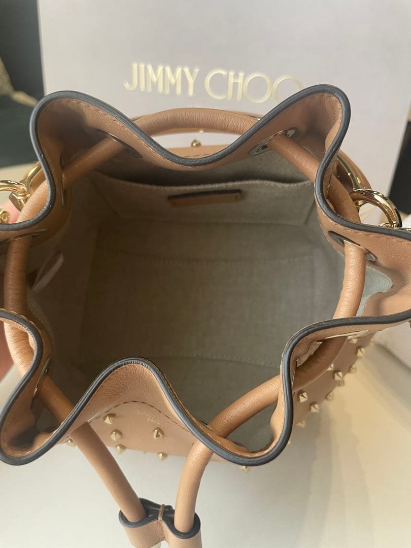 Jimmy Choo ボンボンスタッズ付きバケットバッグほぼ未使用