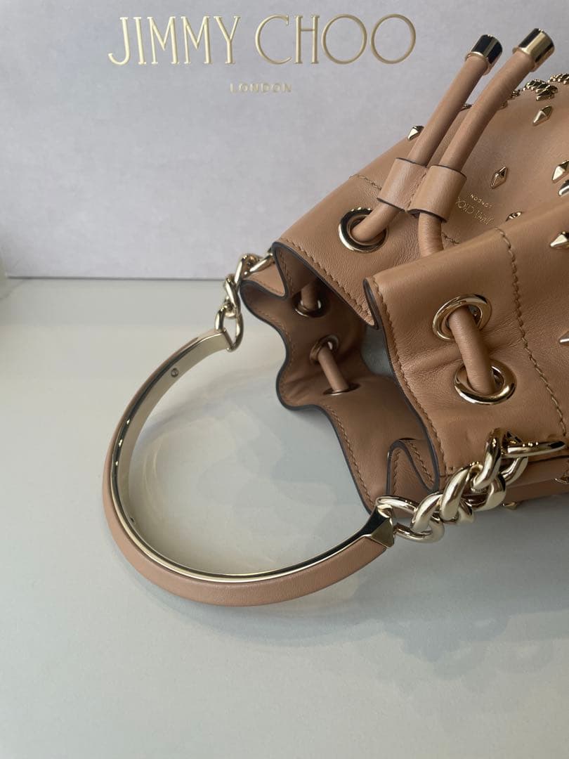 Jimmy Choo ボンボンスタッズ付きバケットバッグほぼ未使用