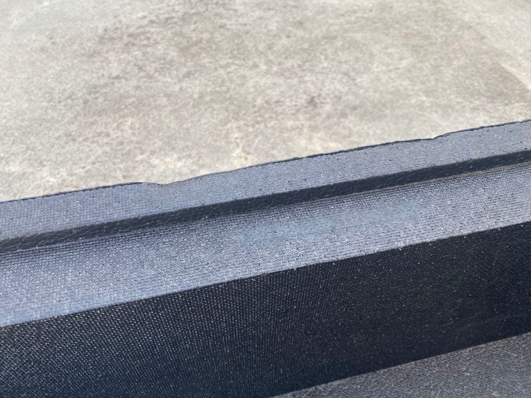 Z12キューブ　ラゲッジアンダーボックス