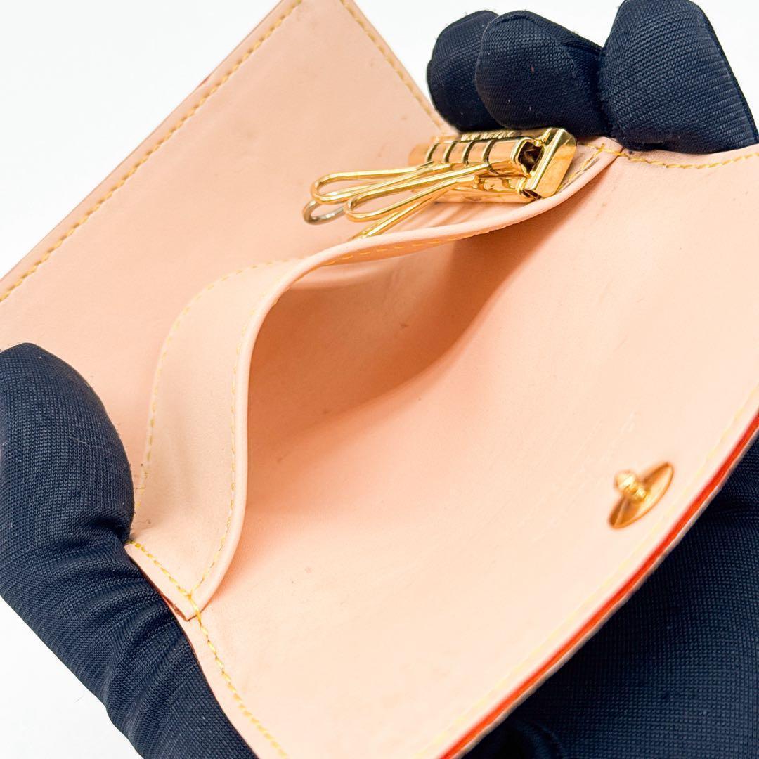 ルイヴィトン モノグラム キーケース キーホルダー ミュルティクレ4 マルチ 白