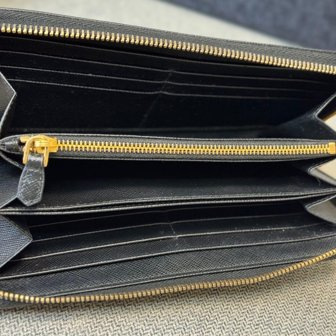 PRADA プラダ サフィアーノ レザー ラウンドジップ 長財布 ブラック