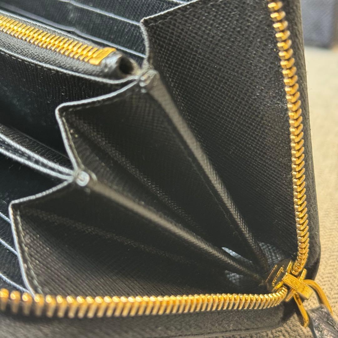 PRADA プラダ サフィアーノ レザー ラウンドジップ 長財布 ブラック