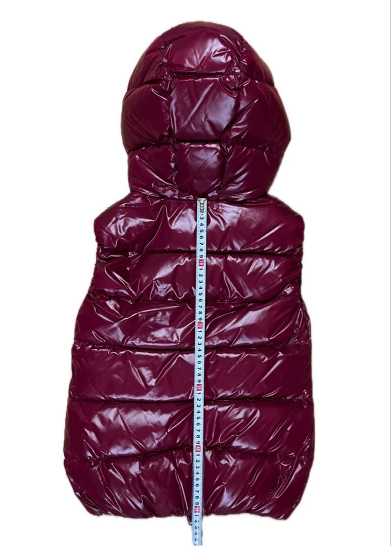 【美品・未使用に近い】DUVETICA ダウンベスト　レディース（size38）