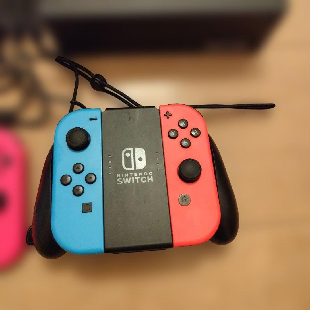 【すぐ遊べるセット】　ニンテンドースイッチ　本体　ジョイコン×4　保護フィルム付
