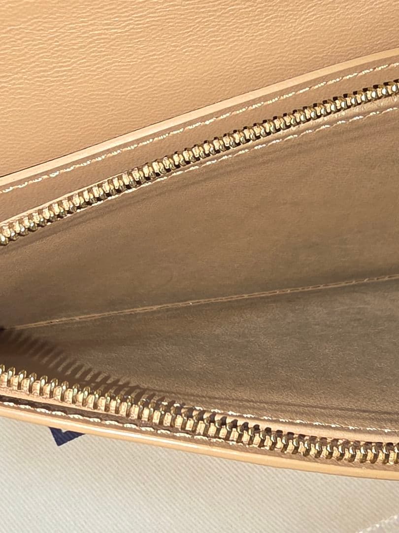 LOUIS VUITTON LV ヴェルティカルウォレット