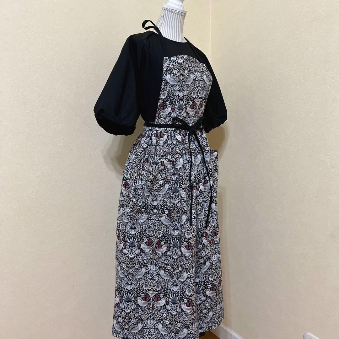 ウィリアムモリス いちごどろぼう 2wayギャザーエプロン　ハンドメイド