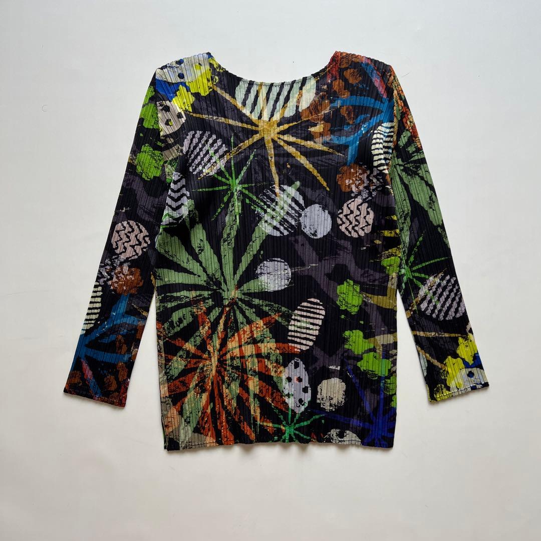 pleats please イッセイミヤケ 総柄プリント トップス C119