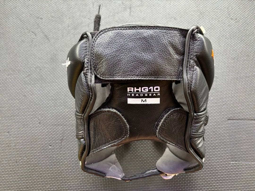 【最終値下げ】RIVAL ボクシングヘッドギア 黒/白 Mサイズ