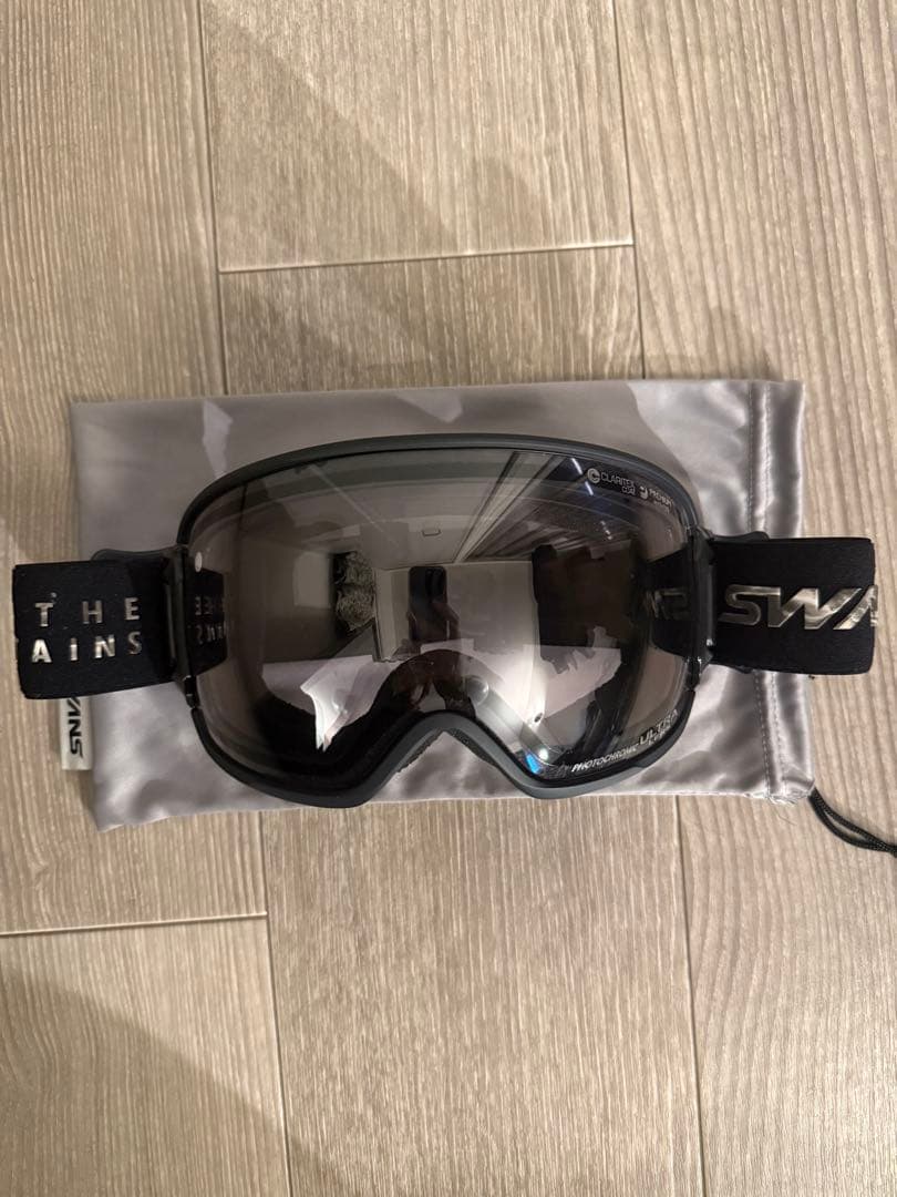 【美品】スノーゴーグル SWANS リッジライン 調光ウルトラレンズ