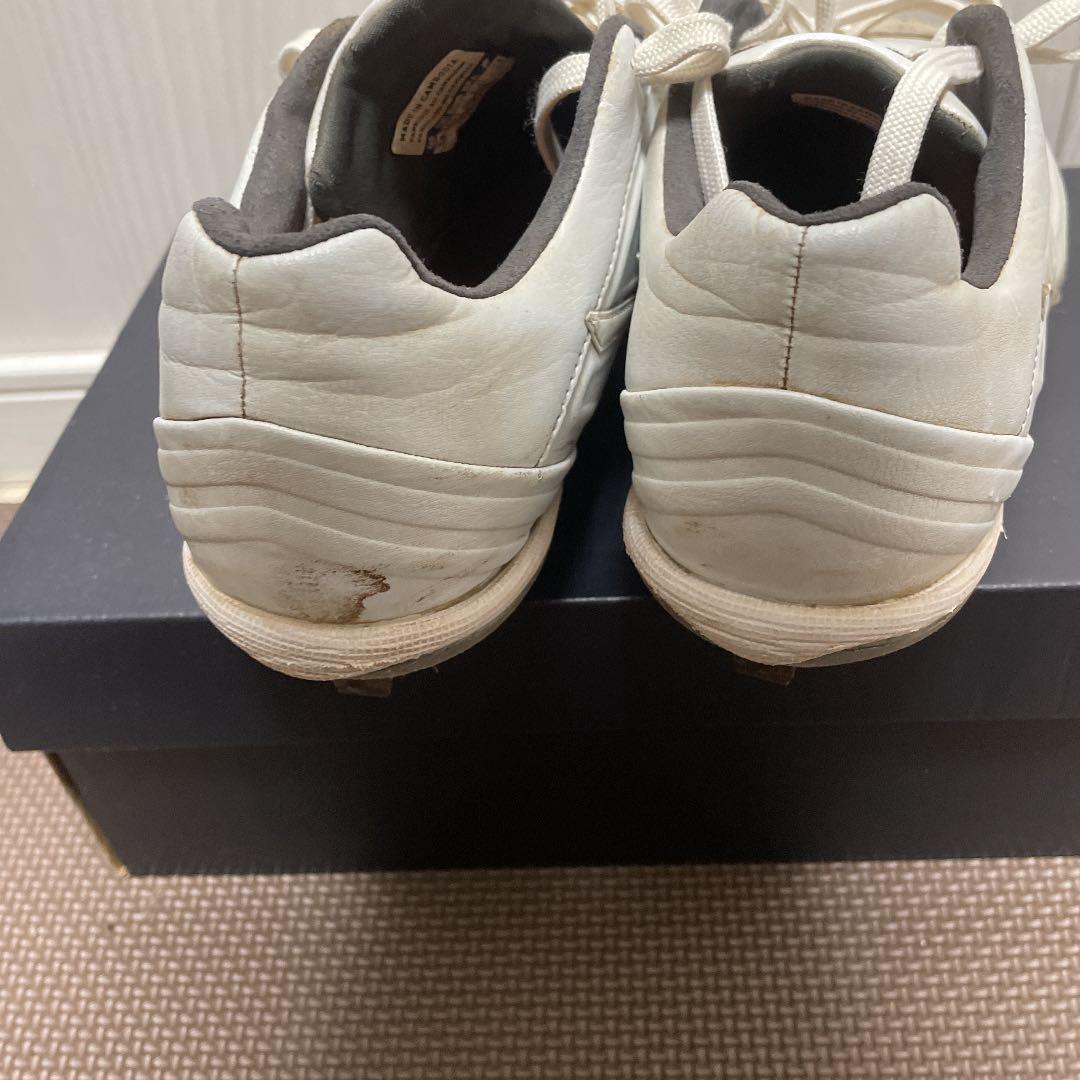 ミズノ グローバルエリート 白スパイク