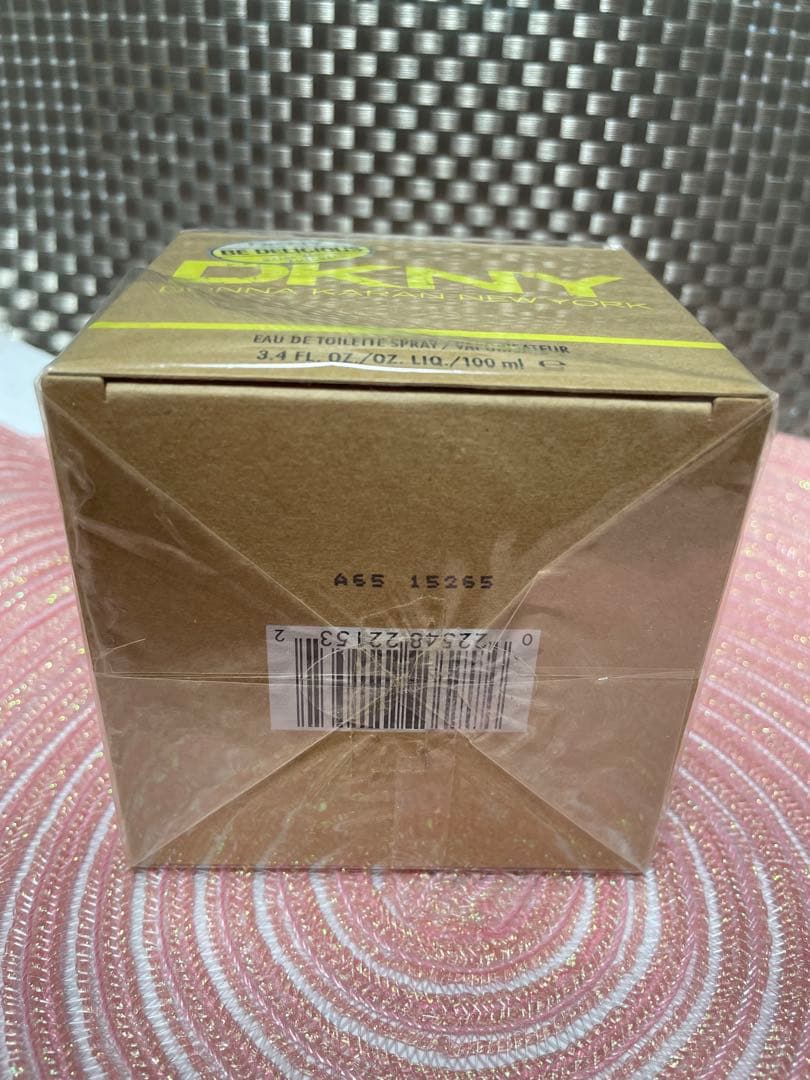 DKNY BE DELICIOUS オードトワレ スプレー100mlダナキャラン