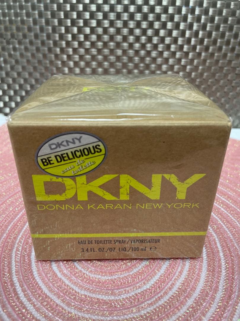 DKNY BE DELICIOUS オードトワレ スプレー100mlダナキャラン