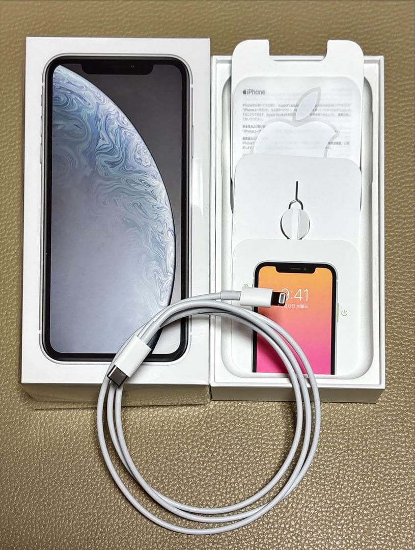 Apple iPhone XR ホワイト 128GB